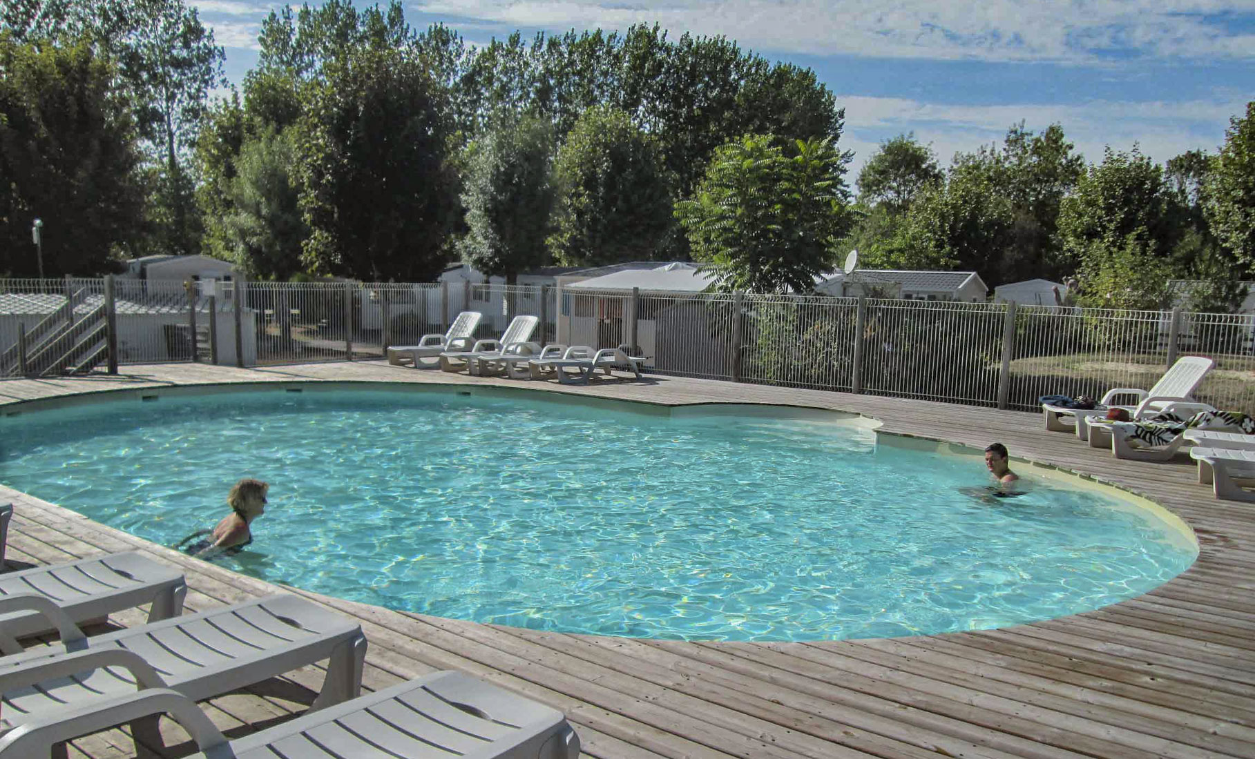 camping en charente maritime avec piscine