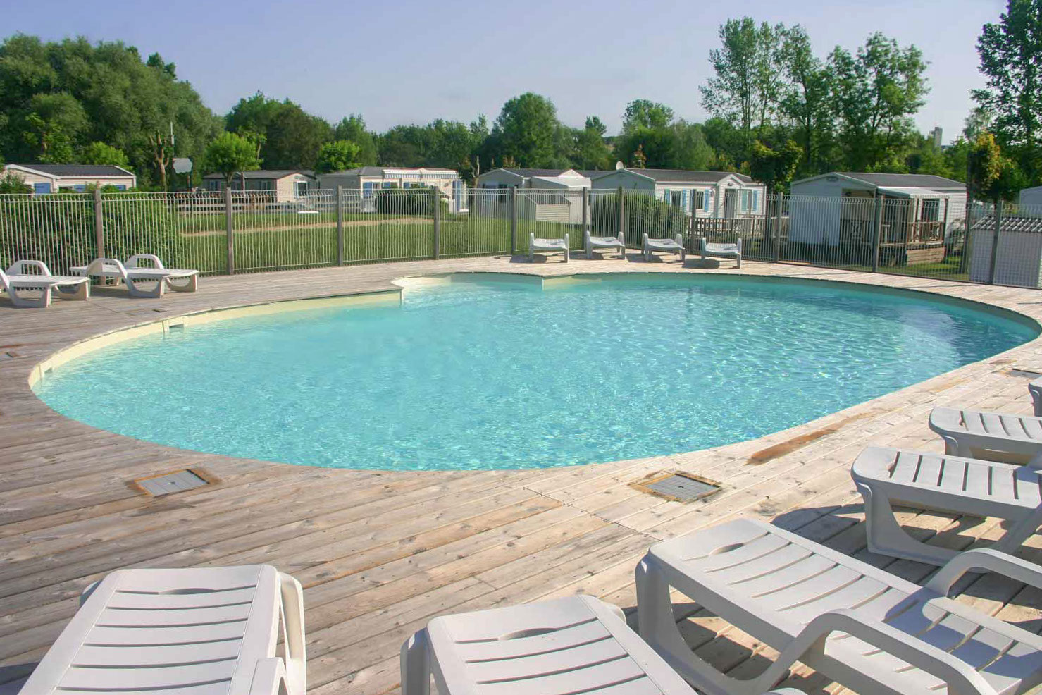 swimming pool camping val de boutonne charente maritime 17